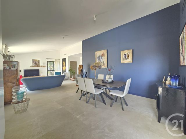 Appartement T4 à vendre - 4 pièces - 124.92 m2 - SANARY SUR MER - 83 - PROVENCE-ALPES-COTE-D-AZUR - Century 21 Ouest Immo