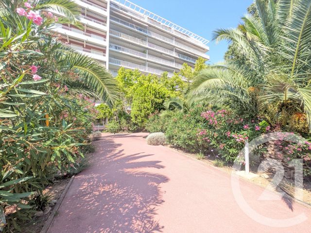 Appartement T3 à vendre - 3 pièces - 74.67 m2 - TOULON - 83 - PROVENCE-ALPES-COTE-D-AZUR - Century 21 Ouest Immo