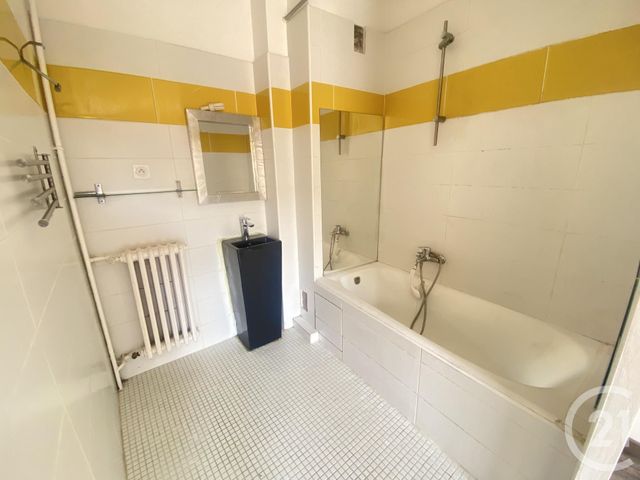 Afficher la photo en grand Appartement F2 à vendre - 2 pièces - 52.0 m2 - TOULON - 83 - PROVENCE-ALPES-COTE-D-AZUR - Century 21 Ouest Immo