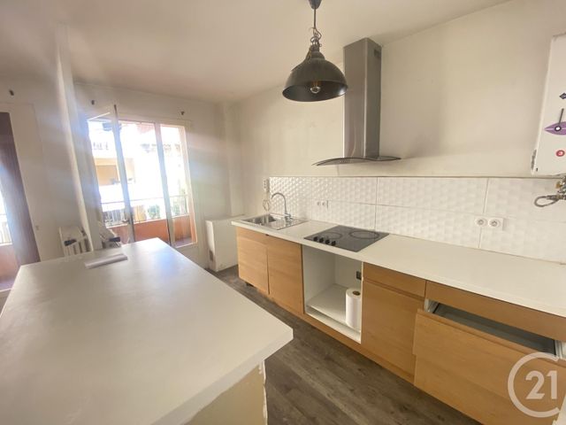 Afficher la photo en grand Appartement F2 à vendre - 2 pièces - 52.0 m2 - TOULON - 83 - PROVENCE-ALPES-COTE-D-AZUR - Century 21 Ouest Immo