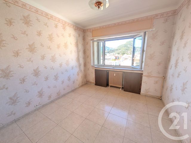 Afficher la photo en grand Appartement T4 à vendre - 4 pièces - 76.33 m2 - TOULON - 83 - PROVENCE-ALPES-COTE-D-AZUR - Century 21 Ouest Immo