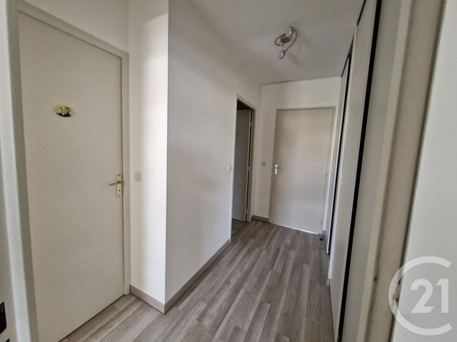 Appartement à louer - 3 pièces - 64.2 m2 - TOULON - 83 - PROVENCE-ALPES-COTE-D-AZUR - Century 21 Ouest Immo