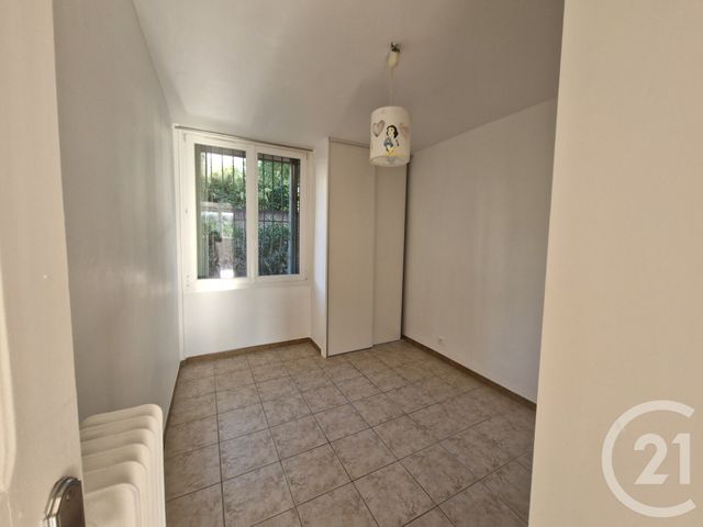 Appartement F4 à louer - 4 pièces - 64.37 m2 - TOULON - 83 - PROVENCE-ALPES-COTE-D-AZUR - Century 21 Ouest Immo
