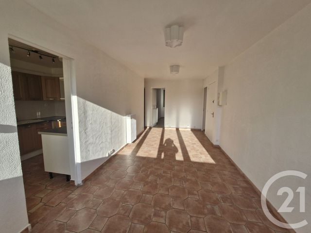 Appartement F4 à louer - 4 pièces - 64.37 m2 - TOULON - 83 - PROVENCE-ALPES-COTE-D-AZUR - Century 21 Ouest Immo