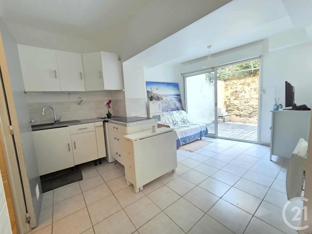 Appartement F2 à vendre - 2 pièces - 29.0 m2 - TOULON - 83 - PROVENCE-ALPES-COTE-D-AZUR - Century 21 Ouest Immo