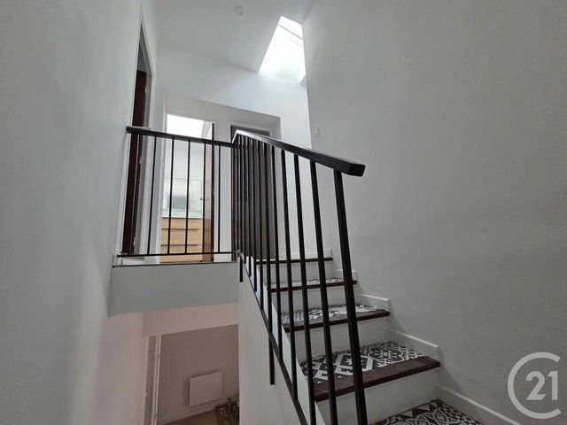 Appartement F4 à vendre - 4 pièces - 73.39 m2 - LE CASTELLET - 83 - PROVENCE-ALPES-COTE-D-AZUR - Century 21 Ouest Immo