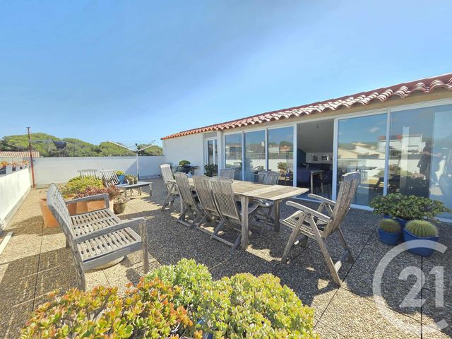 immeuble à vendre - 450.0 m2 - SIX FOURS LES PLAGES - 83 - PROVENCE-ALPES-COTE-D-AZUR - Century 21 Ouest Immo