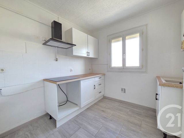 Appartement F4 à louer - 4 pièces - 63.15 m2 - TOULON - 83 - PROVENCE-ALPES-COTE-D-AZUR - Century 21 Ouest Immo