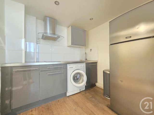 Afficher la photo en grand Appartement Studio à vendre - 1 pièce - 18.46 m2 - TOULON - 83 - PROVENCE-ALPES-COTE-D-AZUR - Century 21 Ouest Immo