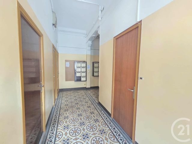 Afficher la photo en grand Appartement Studio à vendre - 1 pièce - 18.46 m2 - TOULON - 83 - PROVENCE-ALPES-COTE-D-AZUR - Century 21 Ouest Immo
