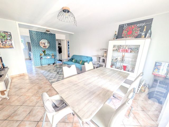 Afficher la photo en grand Appartement T4 à vendre - 4 pièces - 91.7 m2 - TOULON - 83 - PROVENCE-ALPES-COTE-D-AZUR - Century 21 Ouest Immo