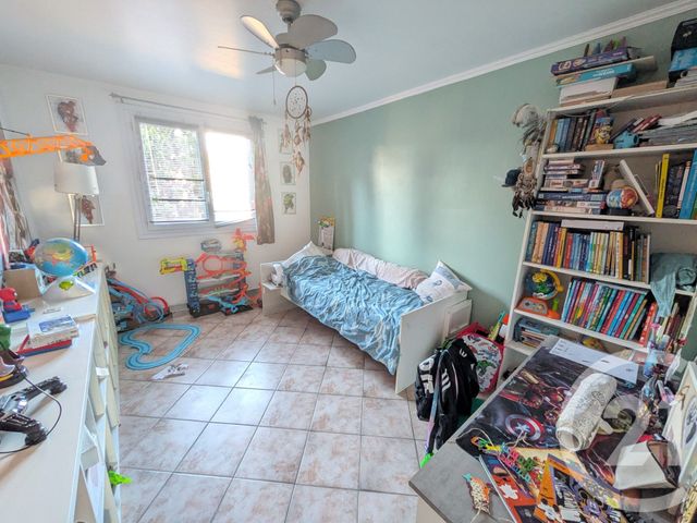 Afficher la photo en grand Appartement T4 à vendre - 4 pièces - 91.7 m2 - TOULON - 83 - PROVENCE-ALPES-COTE-D-AZUR - Century 21 Ouest Immo