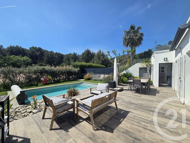 Appartement F4 à vendre - 4 pièces - 106.78 m2 - OLLIOULES - 83 - PROVENCE-ALPES-COTE-D-AZUR - Century 21 Ouest Immo