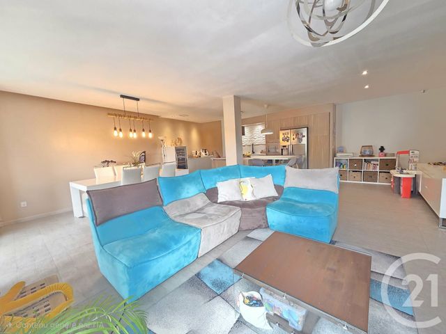 Appartement F4 à vendre - 4 pièces - 106.78 m2 - OLLIOULES - 83 - PROVENCE-ALPES-COTE-D-AZUR - Century 21 Ouest Immo