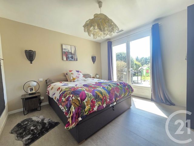Appartement F4 à vendre - 4 pièces - 106.78 m2 - OLLIOULES - 83 - PROVENCE-ALPES-COTE-D-AZUR - Century 21 Ouest Immo