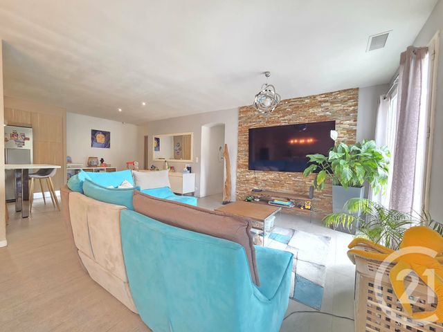 Appartement F4 à vendre - 4 pièces - 106.78 m2 - OLLIOULES - 83 - PROVENCE-ALPES-COTE-D-AZUR - Century 21 Ouest Immo