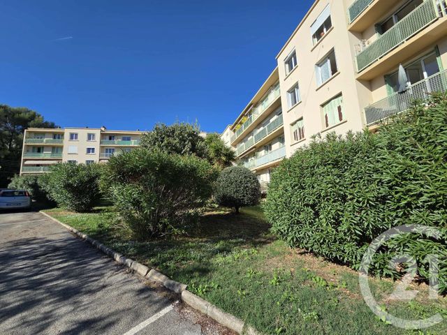 Afficher la photo en grand Appartement F4 à vendre - 4 pièces - 64.94 m2 - TOULON - 83 - PROVENCE-ALPES-COTE-D-AZUR - Century 21 Ouest Immo