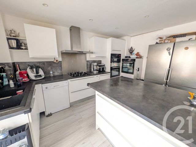 Afficher la photo en grand Appartement T4 à vendre - 4 pièces - 75.9 m2 - TOULON - 83 - PROVENCE-ALPES-COTE-D-AZUR - Century 21 Ouest Immo