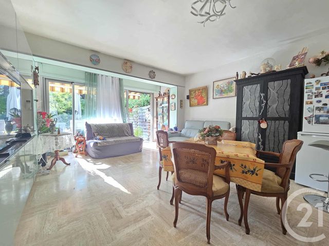 Afficher la photo en grand Appartement T2 à vendre - 2 pièces - 43.18 m2 - BANDOL - 83 - PROVENCE-ALPES-COTE-D-AZUR - Century 21 Ouest Immo