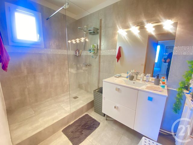 Appartement F4 à vendre - 4 pièces - 67.0 m2 - TOULON - 83 - PROVENCE-ALPES-COTE-D-AZUR - Century 21 Ouest Immo