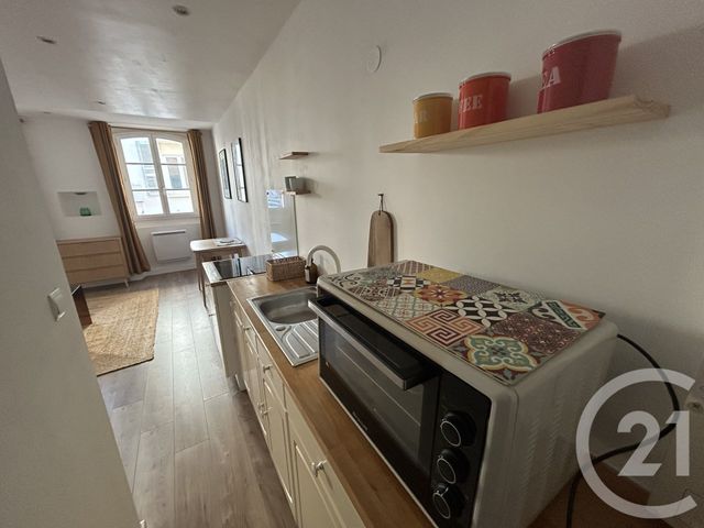 Appartement F1 à louer - 1 pièce - 25.0 m2 - TOULON - 83 - PROVENCE-ALPES-COTE-D-AZUR - Century 21 Ouest Immo