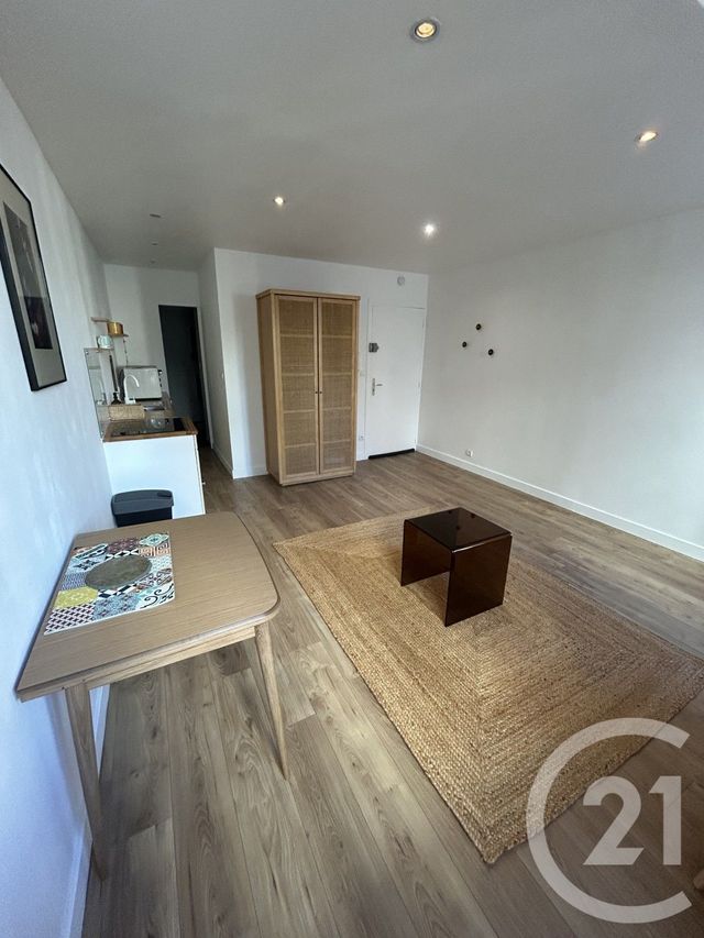 Appartement F1 à louer TOULON