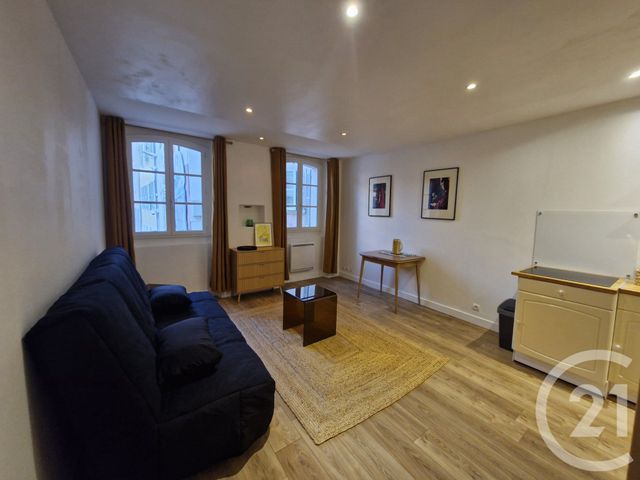 Appartement F1 à louer TOULON