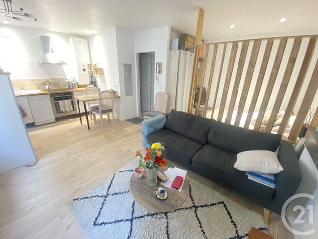 Appartement F1 à louer - 1 pièce - 28.02 m2 - TOULON - 83 - PROVENCE-ALPES-COTE-D-AZUR - Century 21 Ouest Immo