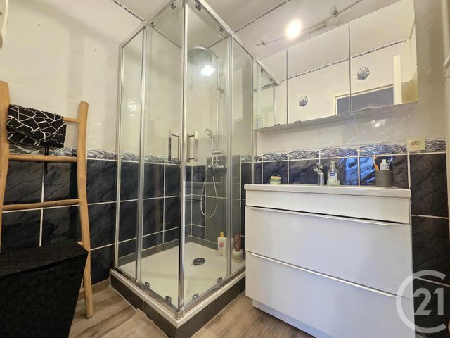 Appartement F4 à vendre - 4 pièces - 71.0 m2 - TOULON - 83 - PROVENCE-ALPES-COTE-D-AZUR - Century 21 Ouest Immo