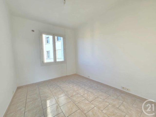 Appartement T5 à vendre - 5 pièces - 91.25 m2 - TOULON - 83 - PROVENCE-ALPES-COTE-D-AZUR - Century 21 Ouest Immo