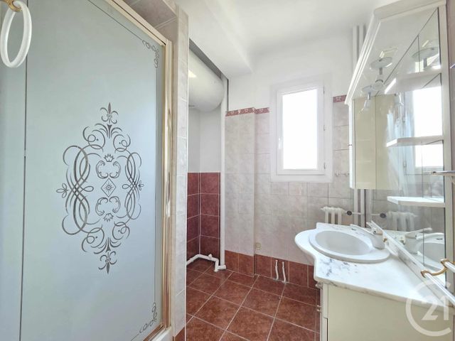 Appartement T5 à vendre - 5 pièces - 91.25 m2 - TOULON - 83 - PROVENCE-ALPES-COTE-D-AZUR - Century 21 Ouest Immo