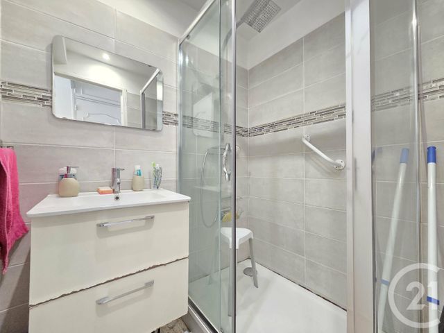 Appartement F4 à vendre - 4 pièces - 70.0 m2 - TOULON - 83 - PROVENCE-ALPES-COTE-D-AZUR - Century 21 Ouest Immo