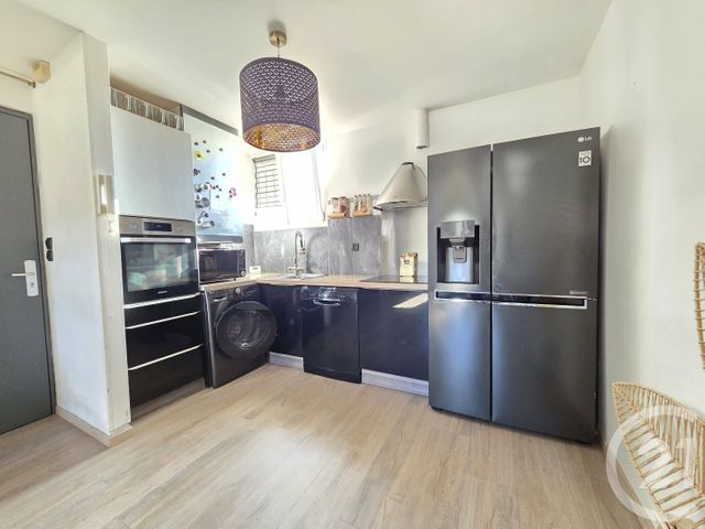 Appartement T2 à vendre - 2 pièces - 42.39 m2 - TOULON - 83 - PROVENCE-ALPES-COTE-D-AZUR - Century 21 Ouest Immo