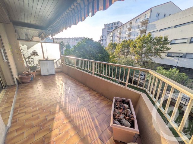 Appartement T3 à vendre - 3 pièces - 64.28 m2 - TOULON - 83 - PROVENCE-ALPES-COTE-D-AZUR - Century 21 Ouest Immo
