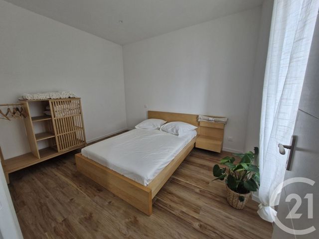 Appartement à louer - 2 pièces - 32.31 m2 - TOULON - 83 - PROVENCE-ALPES-COTE-D-AZUR - Century 21 Ouest Immo