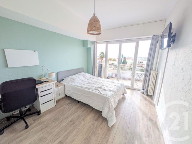 Appartement T5 à vendre - 5 pièces - 93.0 m2 - TOULON - 83 - PROVENCE-ALPES-COTE-D-AZUR - Century 21 Ouest Immo