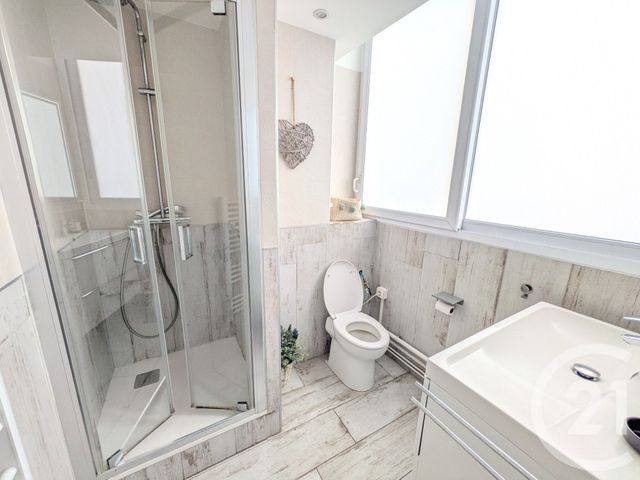 Appartement T5 à vendre - 5 pièces - 93.0 m2 - TOULON - 83 - PROVENCE-ALPES-COTE-D-AZUR - Century 21 Ouest Immo