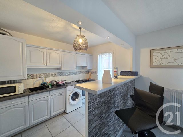 Appartement à louer - 2 pièces - 46.27 m2 - TOULON - 83 - PROVENCE-ALPES-COTE-D-AZUR - Century 21 Ouest Immo