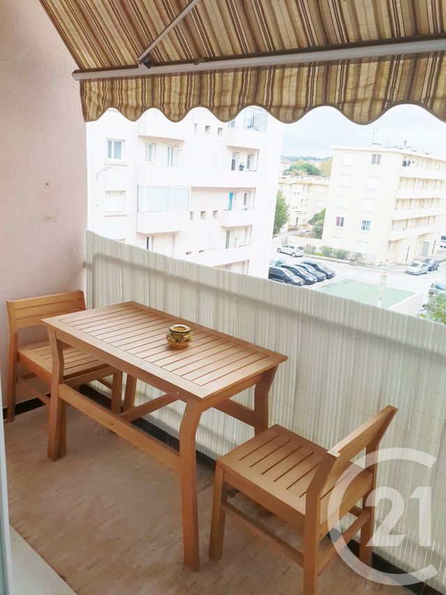 Appartement T3 à vendre - 3 pièces - 57.4 m2 - TOULON - 83 - PROVENCE-ALPES-COTE-D-AZUR - Century 21 Ouest Immo