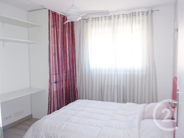 Appartement T3 à vendre - 3 pièces - 57.4 m2 - TOULON - 83 - PROVENCE-ALPES-COTE-D-AZUR - Century 21 Ouest Immo