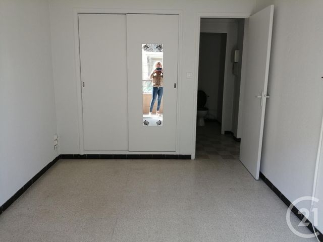 Appartement à louer - 2 pièces - 38.0 m2 - TOULON - 83 - PROVENCE-ALPES-COTE-D-AZUR - Century 21 Ouest Immo