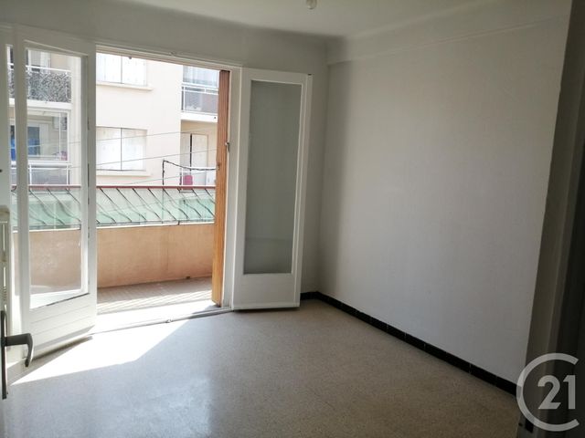 Appartement à louer - 2 pièces - 38.0 m2 - TOULON - 83 - PROVENCE-ALPES-COTE-D-AZUR - Century 21 Ouest Immo
