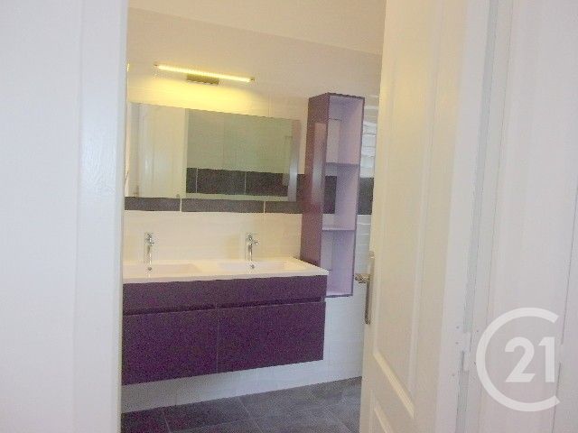 Appartement T3 à vendre - 3 pièces - 54.75 m2 - LA SEYNE SUR MER - 83 - PROVENCE-ALPES-COTE-D-AZUR - Century 21 Ouest Immo