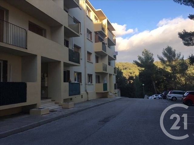 Appartement T4 à vendre - 4 pièces - 65.21 m2 - TOULON - 83 - PROVENCE-ALPES-COTE-D-AZUR - Century 21 Ouest Immo