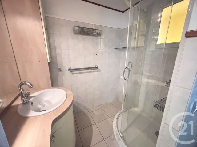 Appartement T4 à vendre - 4 pièces - 68.0 m2 - TOULON - 83 - PROVENCE-ALPES-COTE-D-AZUR - Century 21 Ouest Immo