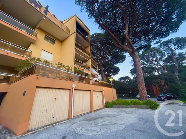 Appartement F1 à vendre - 1 pièce - 25.5 m2 - HYERES - 83 - PROVENCE-ALPES-COTE-D-AZUR - Century 21 Ouest Immo