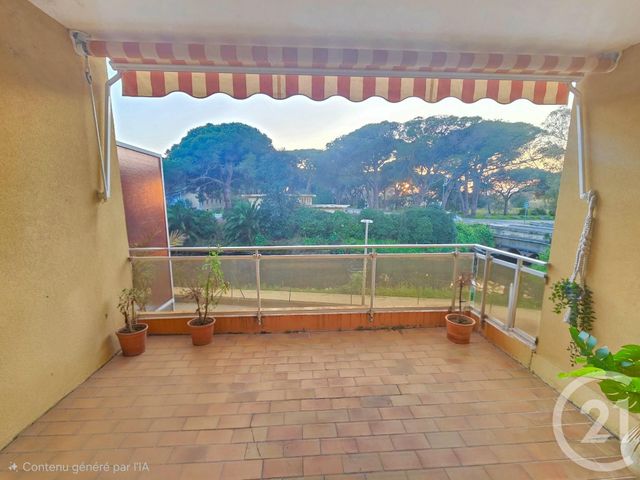 Appartement F1 à vendre HYERES