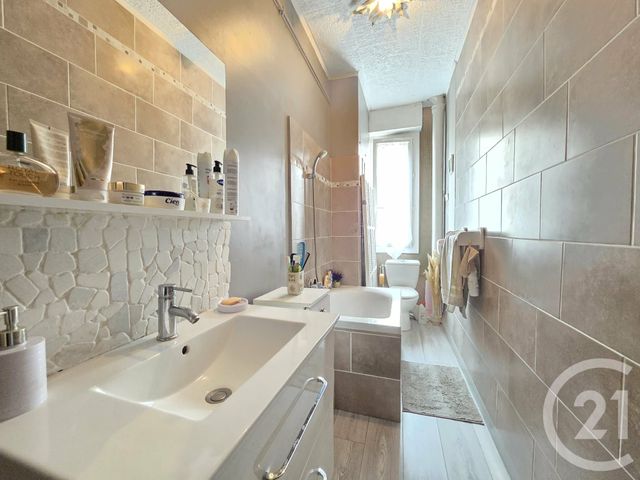 Appartement T1 à vendre - 1 pièce - 28.0 m2 - TOULON - 83 - PROVENCE-ALPES-COTE-D-AZUR - Century 21 Ouest Immo