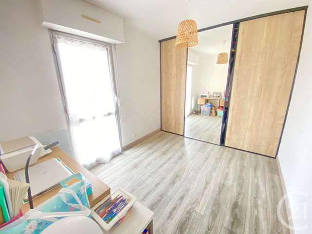 Appartement F4 à vendre - 4 pièces - 75.0 m2 - TOULON - 83 - PROVENCE-ALPES-COTE-D-AZUR - Century 21 Ouest Immo