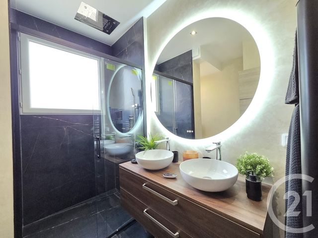 Appartement T3 à vendre - 3 pièces - 64.3 m2 - TOULON - 83 - PROVENCE-ALPES-COTE-D-AZUR - Century 21 Ouest Immo